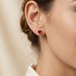 Aros Oro Miel 18kt Chatón con Rubí 4 mm - Miniatura 4