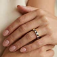 Anillo Oro Miel 18kt Armonía con Zafiros y Circonitas - Miniatura 4