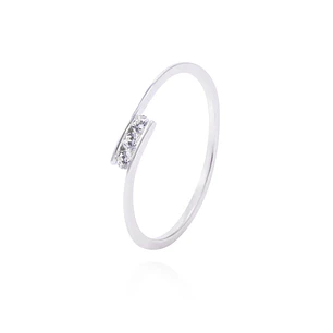 Anillo de Plata Esterlina Tres Circones en Línea