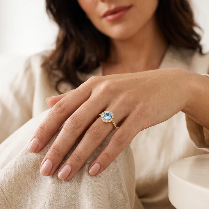 Anillo Compromiso Oro Amarillo 18kt Personalizado 34 Puntos Diamantes Aguamarina Central 4