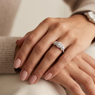 Anillo Compromiso Platino 750 Trio Rondas Diamantes 36 Puntos Totales