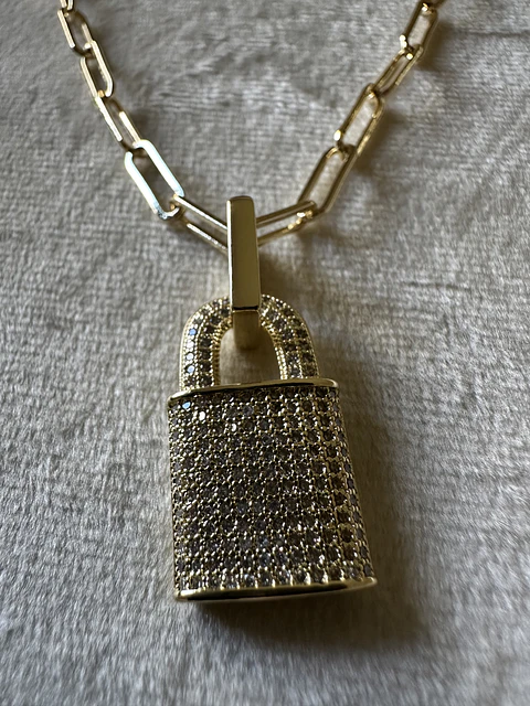 Collar Candado Oro