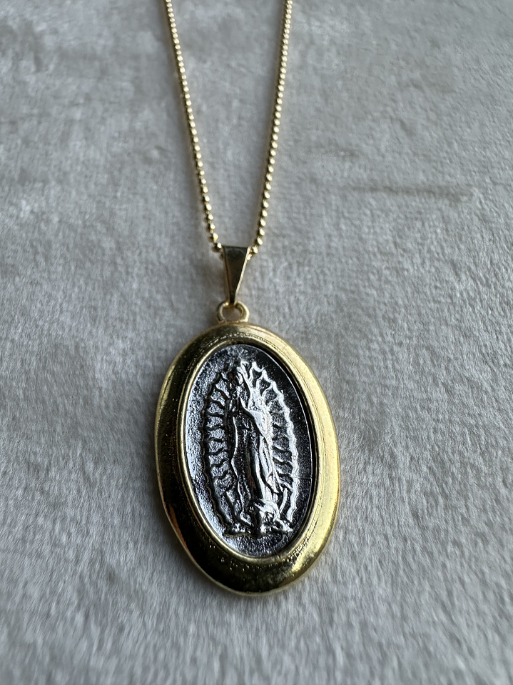 Collar Virgen de los rayos bicolor 3