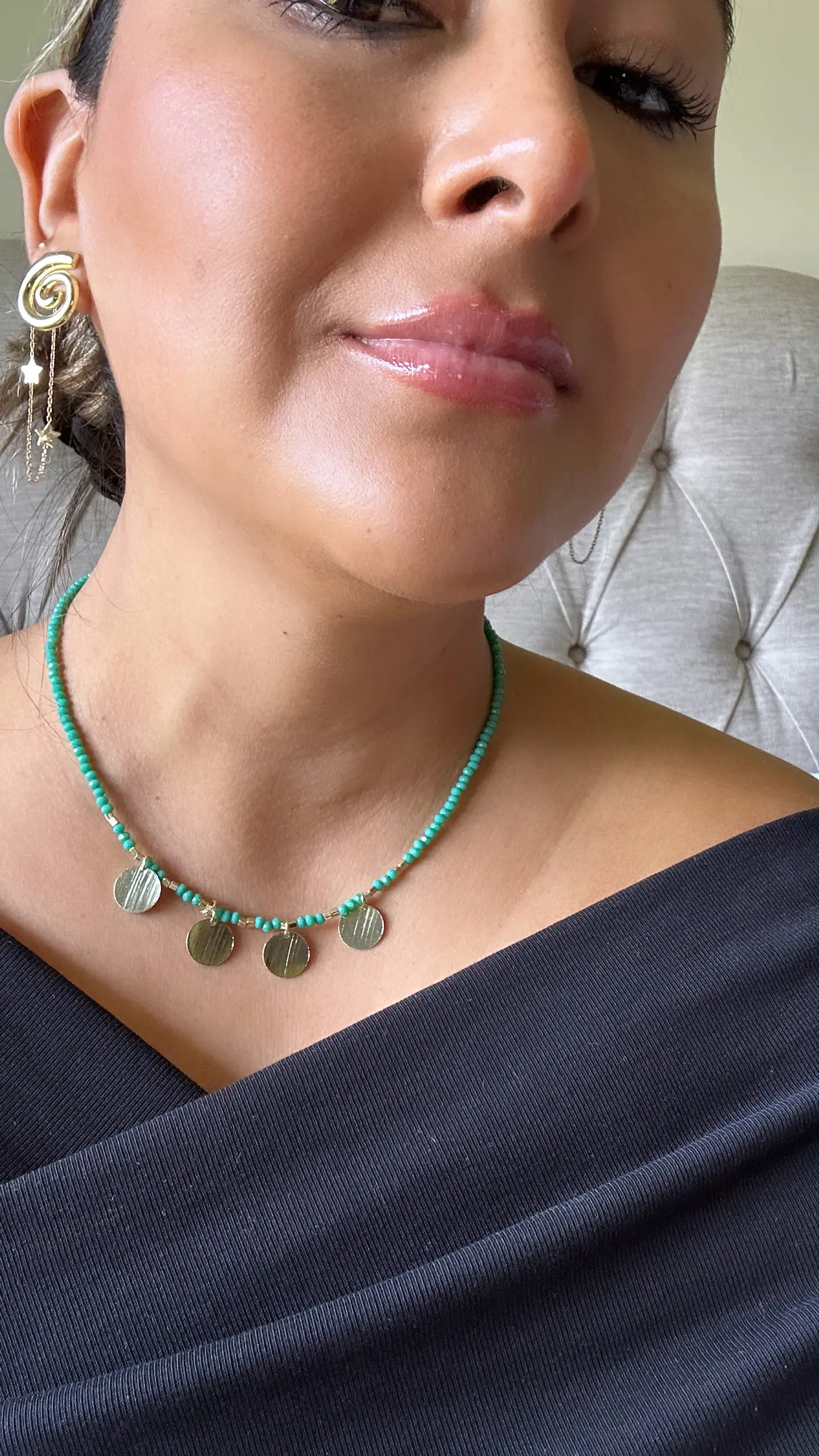 Collar Holly 1