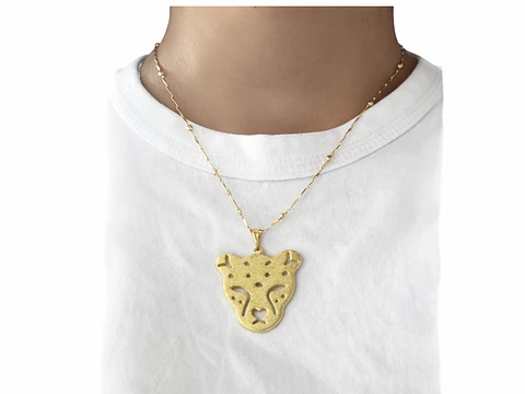Collar leopard
