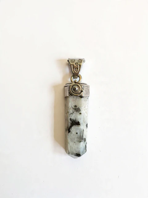 Colgante Piedra Luna Arcoíris