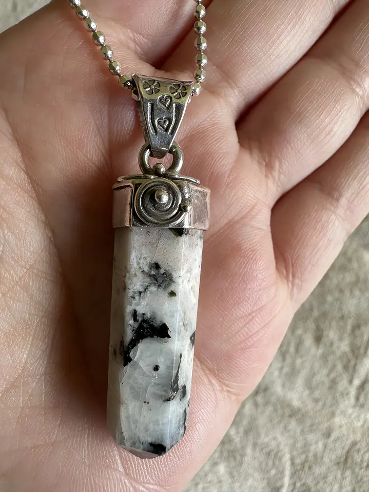 Colgante Piedra Luna Arcoíris 2