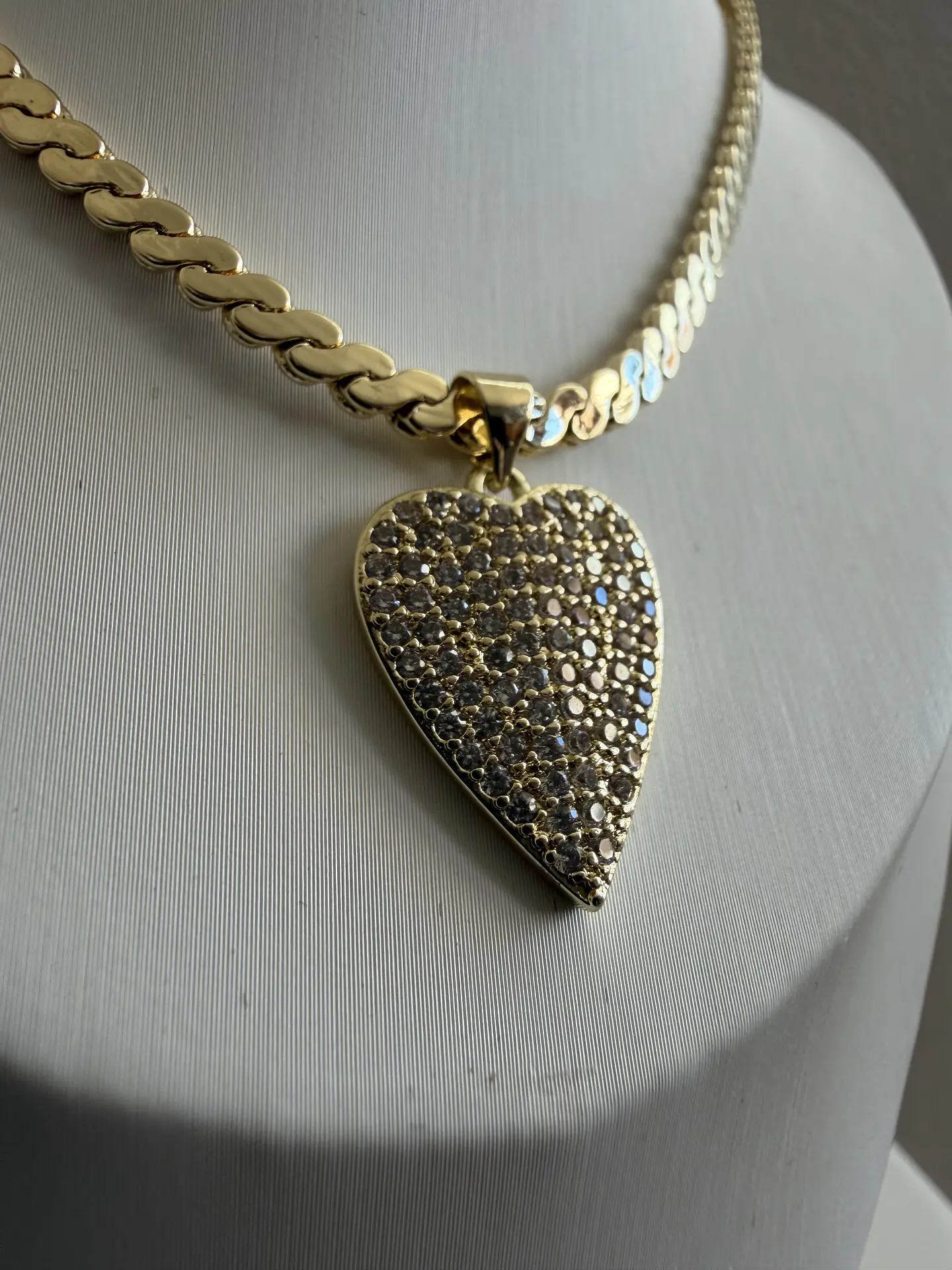 Collar Simona Love  3