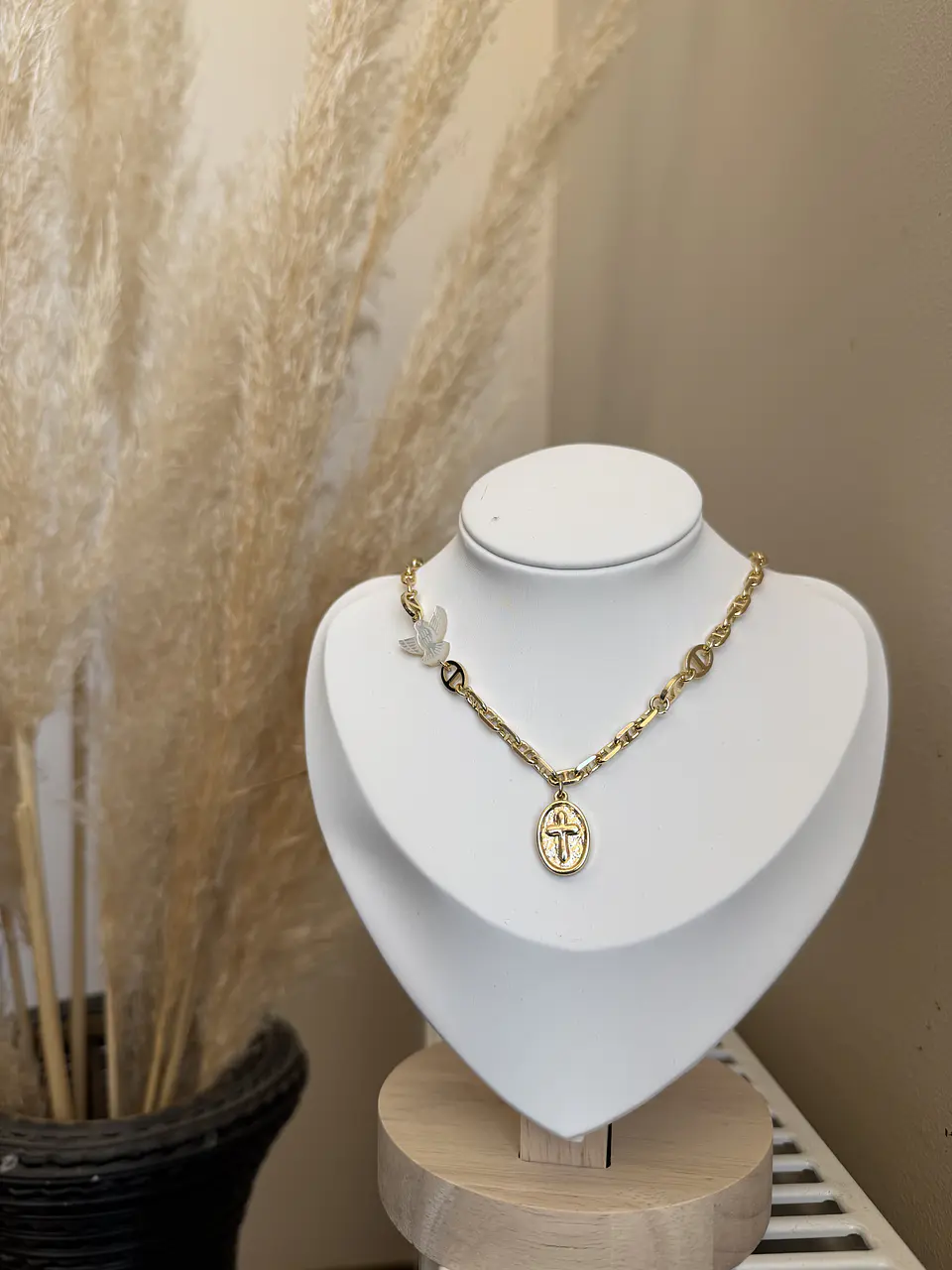 Collar Espíritu Santo  2