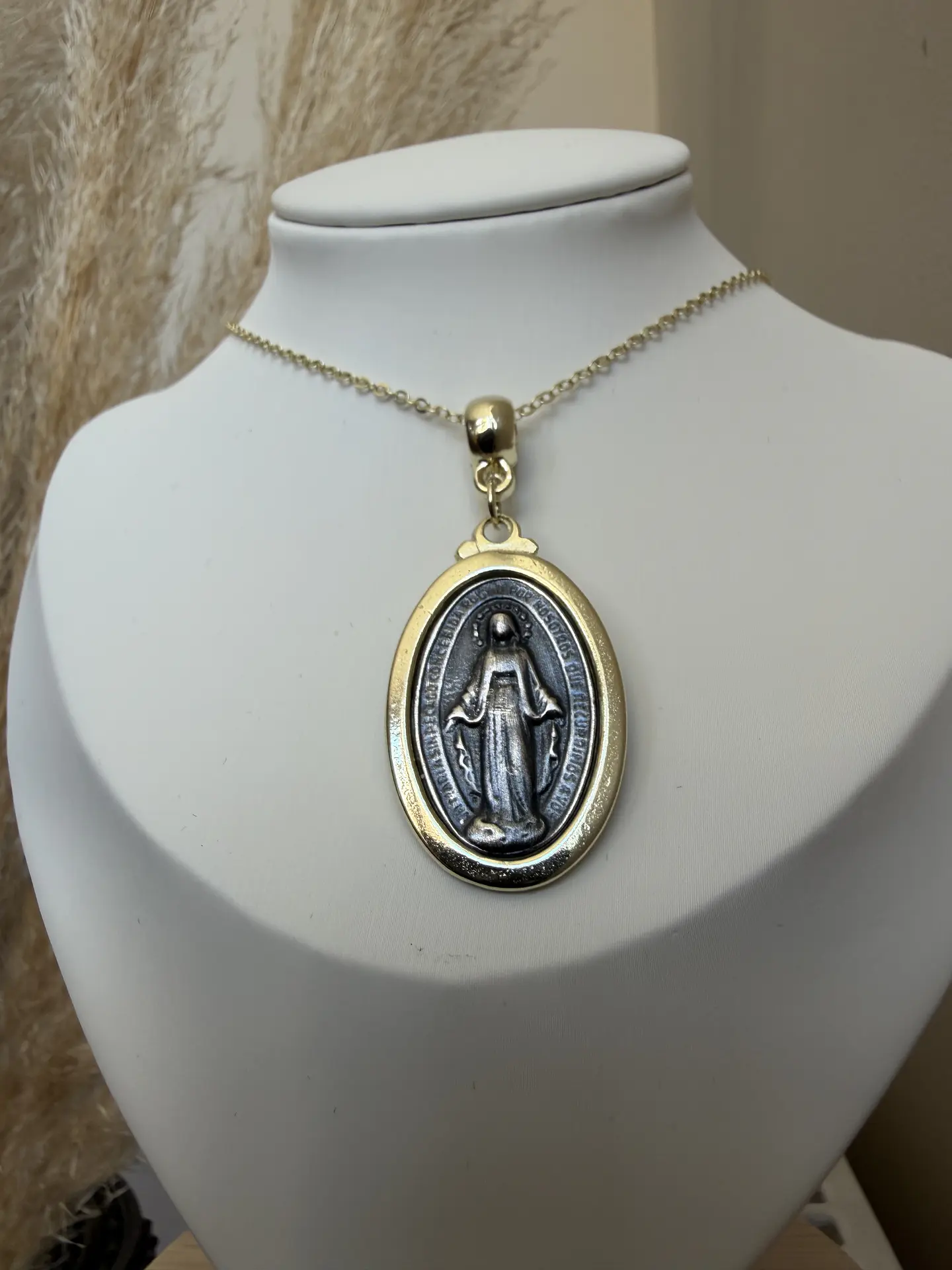 Virgen Milagrosa Bicolor 1