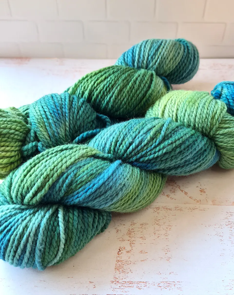 Lana merino teñida a mano grosor worsted 5