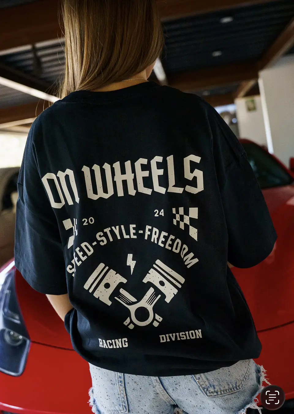 Polera On Wheels Pistons black 1