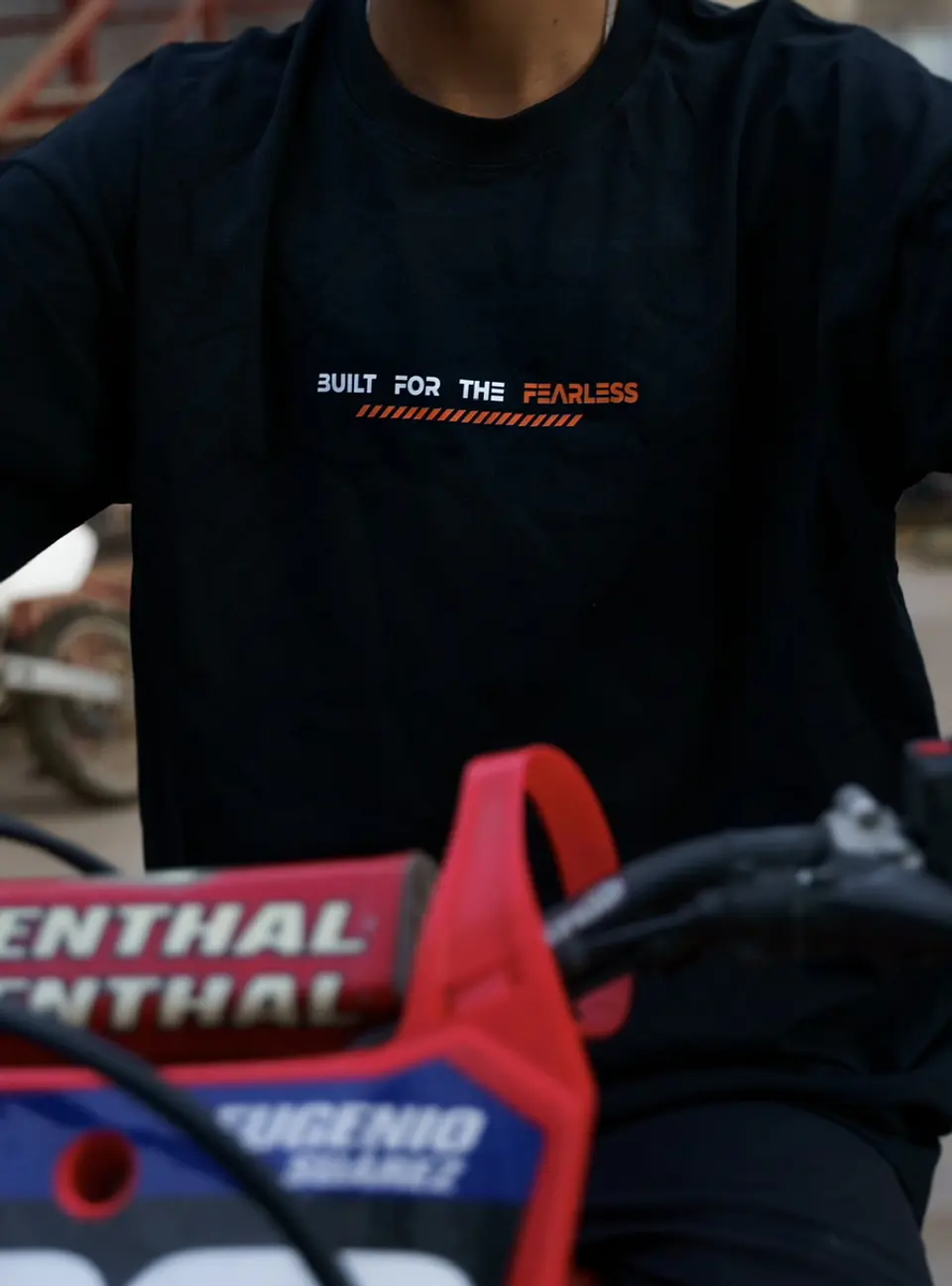 Polera On Wheels Future black premium  2