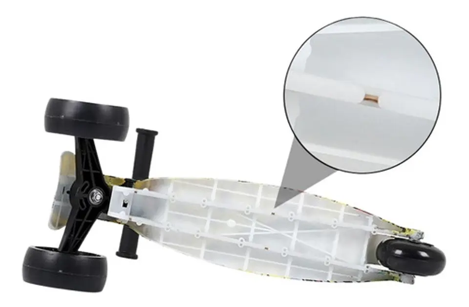 Scooter Deluxe Led Monopatín Triscooter Para Niño 15