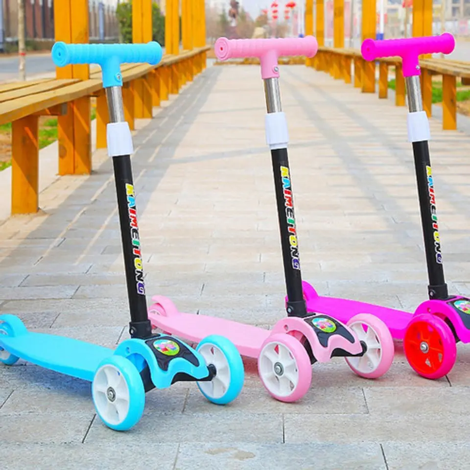 Scooter Led Monopatín Triscooter Para Niño 2