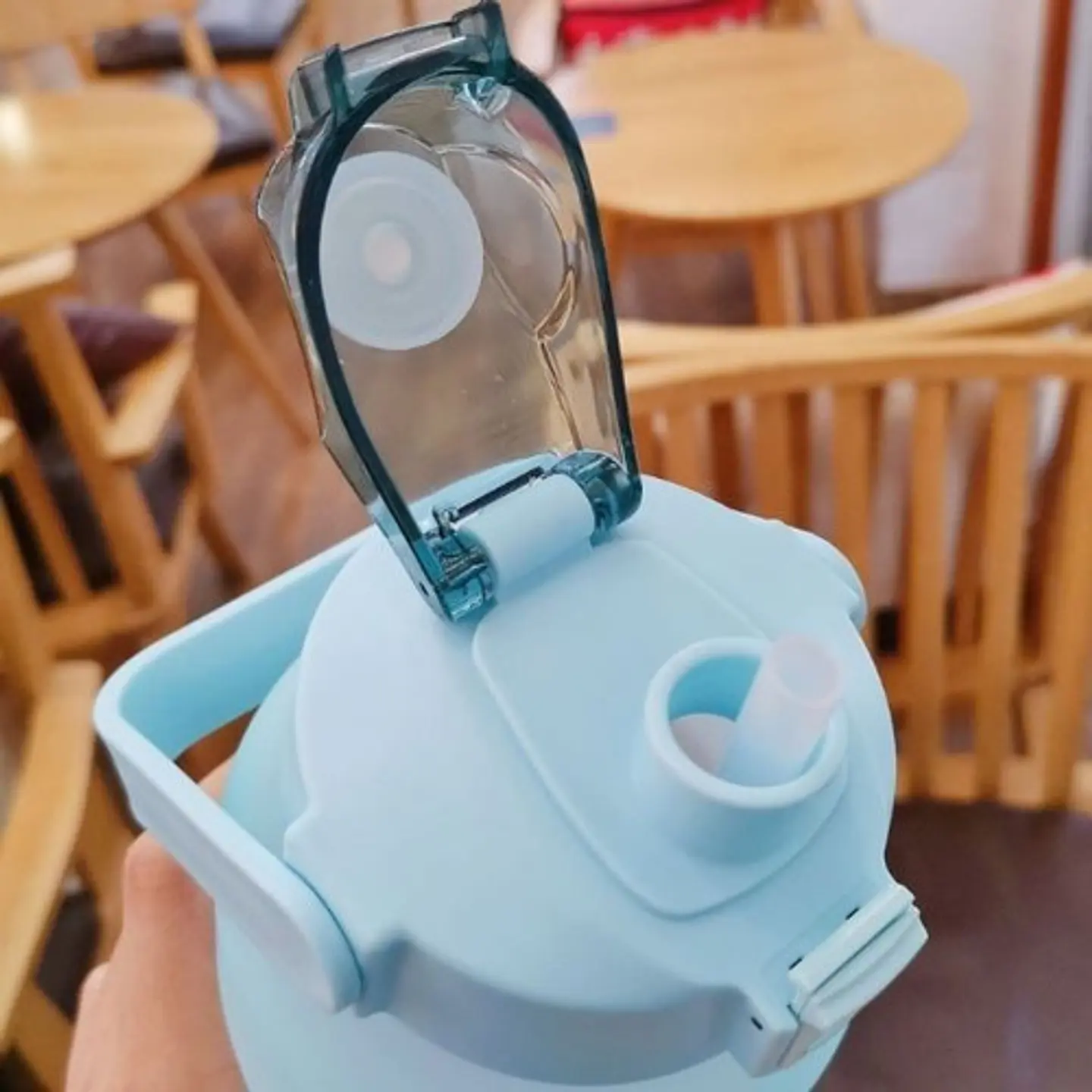 Botella De Agua De 2 Litros Con Pajita Fitness 3