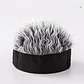 Gorra Con Peluca De Pelo Falso Gris Temático - Miniatura 1