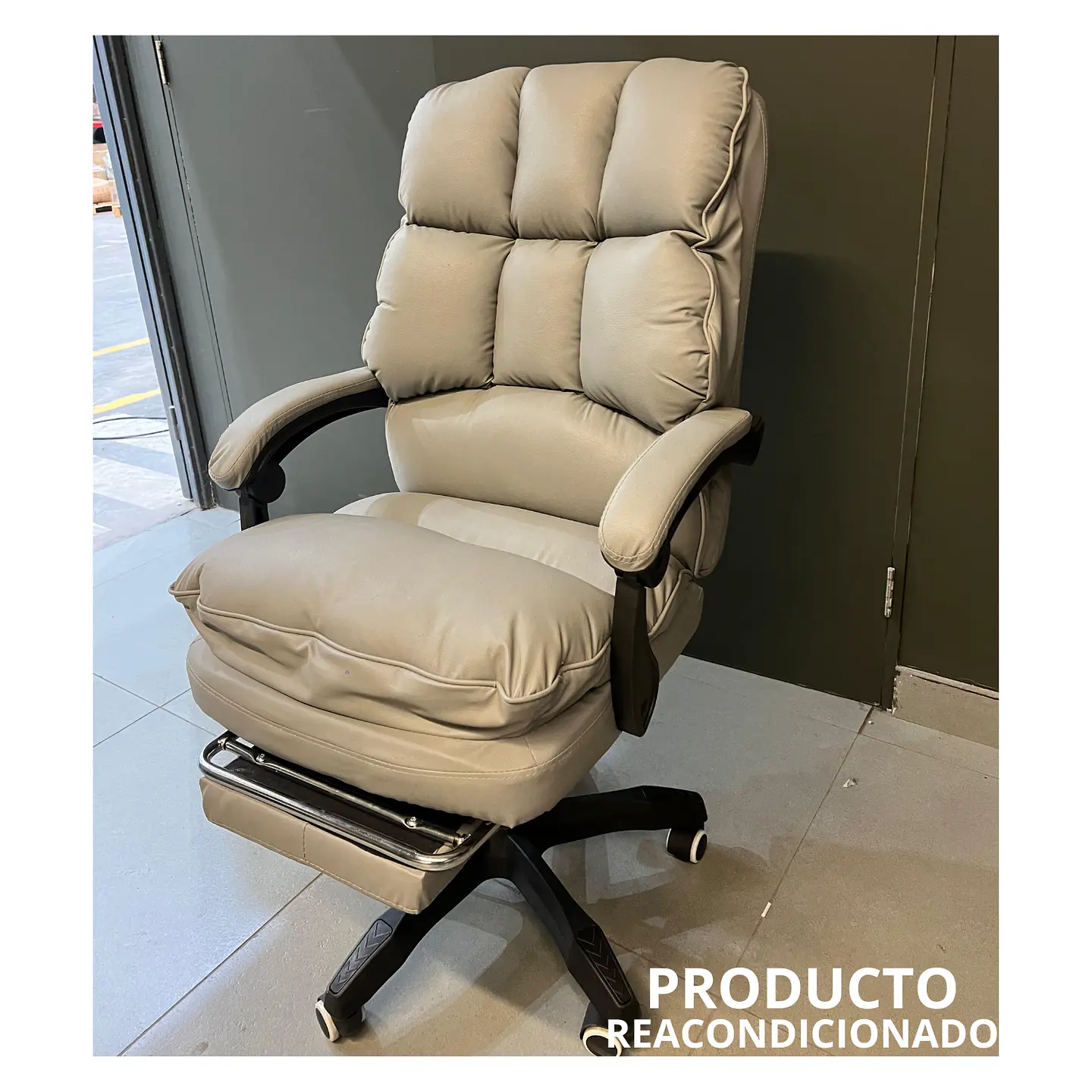 Silla De Escritorio YT-211 Giratoria Acolchada Oficina Ejecutiva (Reacondicionado) 9