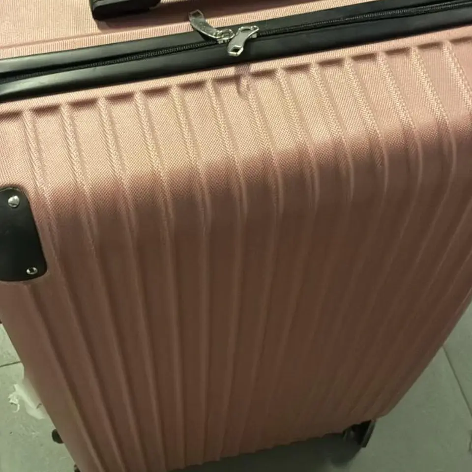 Maleta de Viaje Grande Expandible Resistente Con Cerradura (Reacondicionado) 7