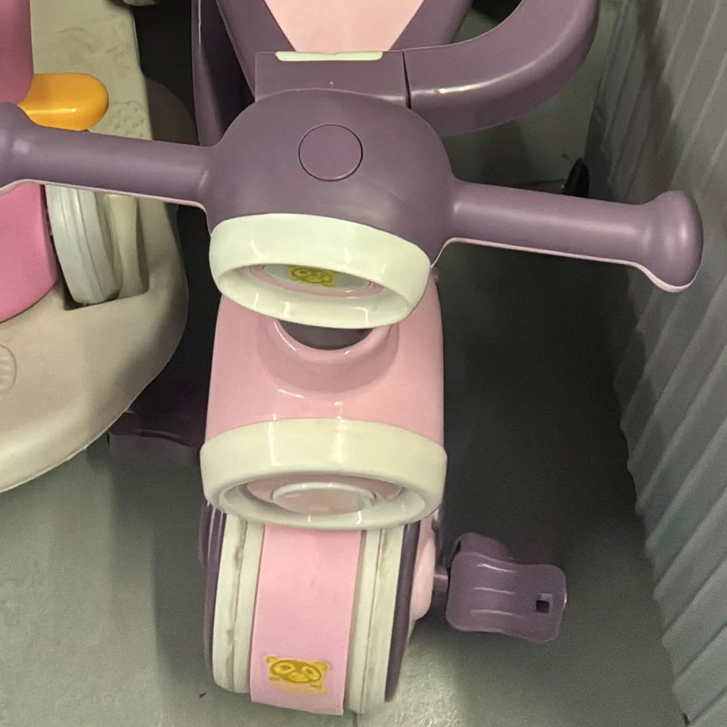 Triciclo Infantil Musical Con Toldo Ajustable Y Luces (Reacondicionado) 2