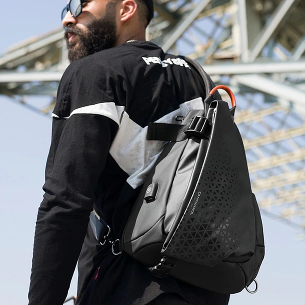 Mochila Cruzada Multiuso Bolso De Hombro Con USB 7