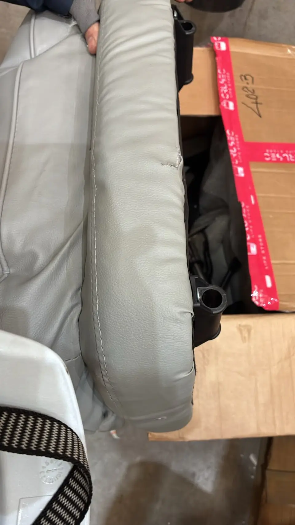 Silla De Escritorio YT-211 Giratoria Acolchada Oficina Ejecutiva (Reacondicionado) 13