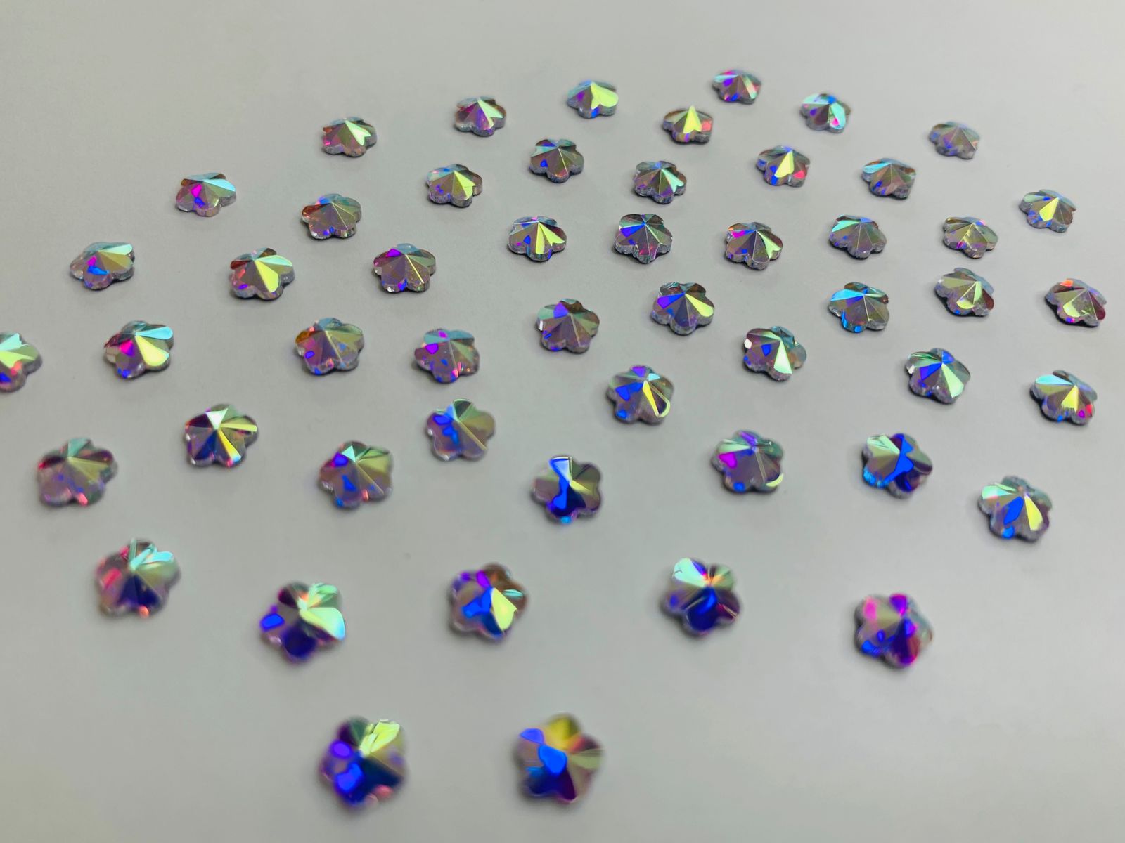 FLOWER AURORA FLAT BACK - AB - 6 mm