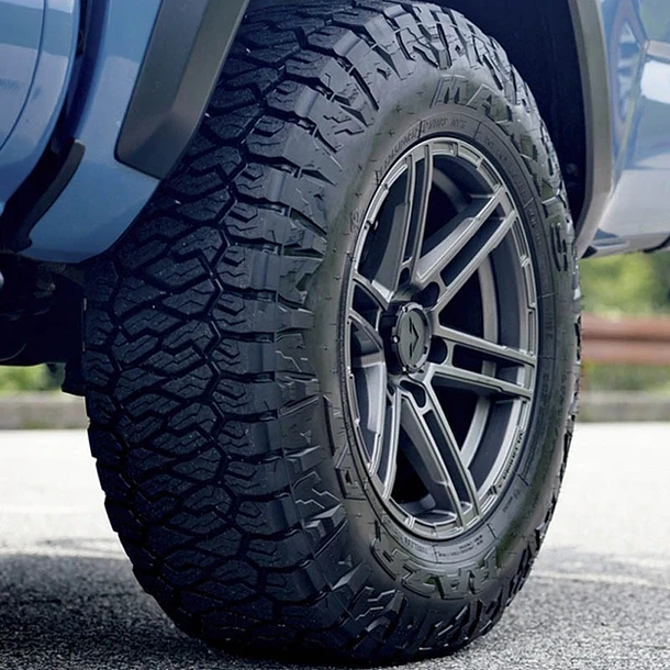 JUEGO DE 4 NEUMÁTICOS RAZR AT811 A/T 265/60R18 - MAXXIS 3