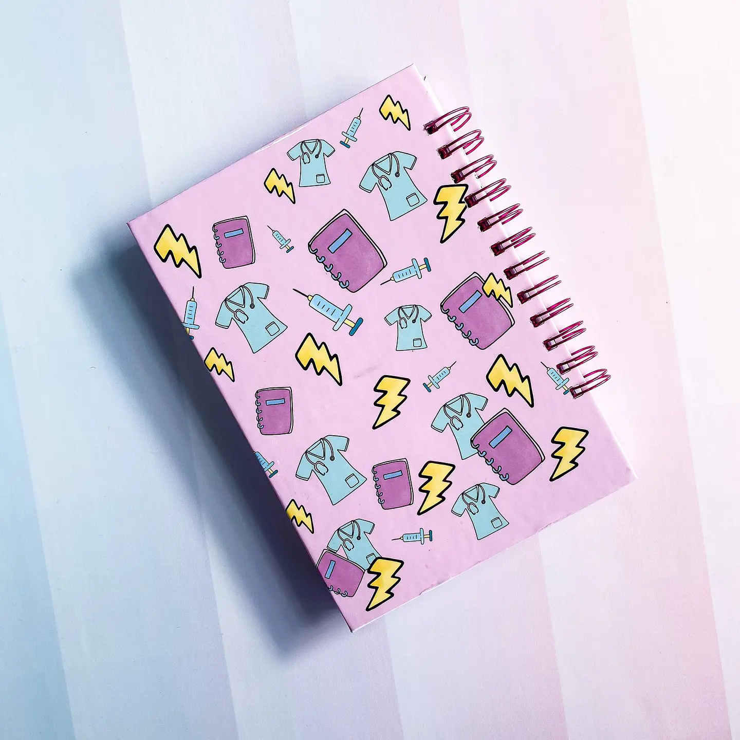Libreta Rosada Jeringas, Tamaño Grande 2
