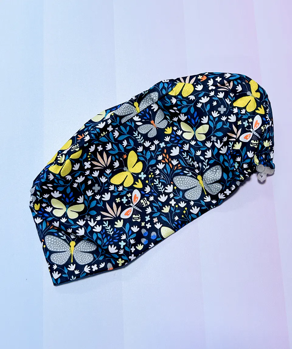 Gorro fondo azul marino flores y mariposas 4