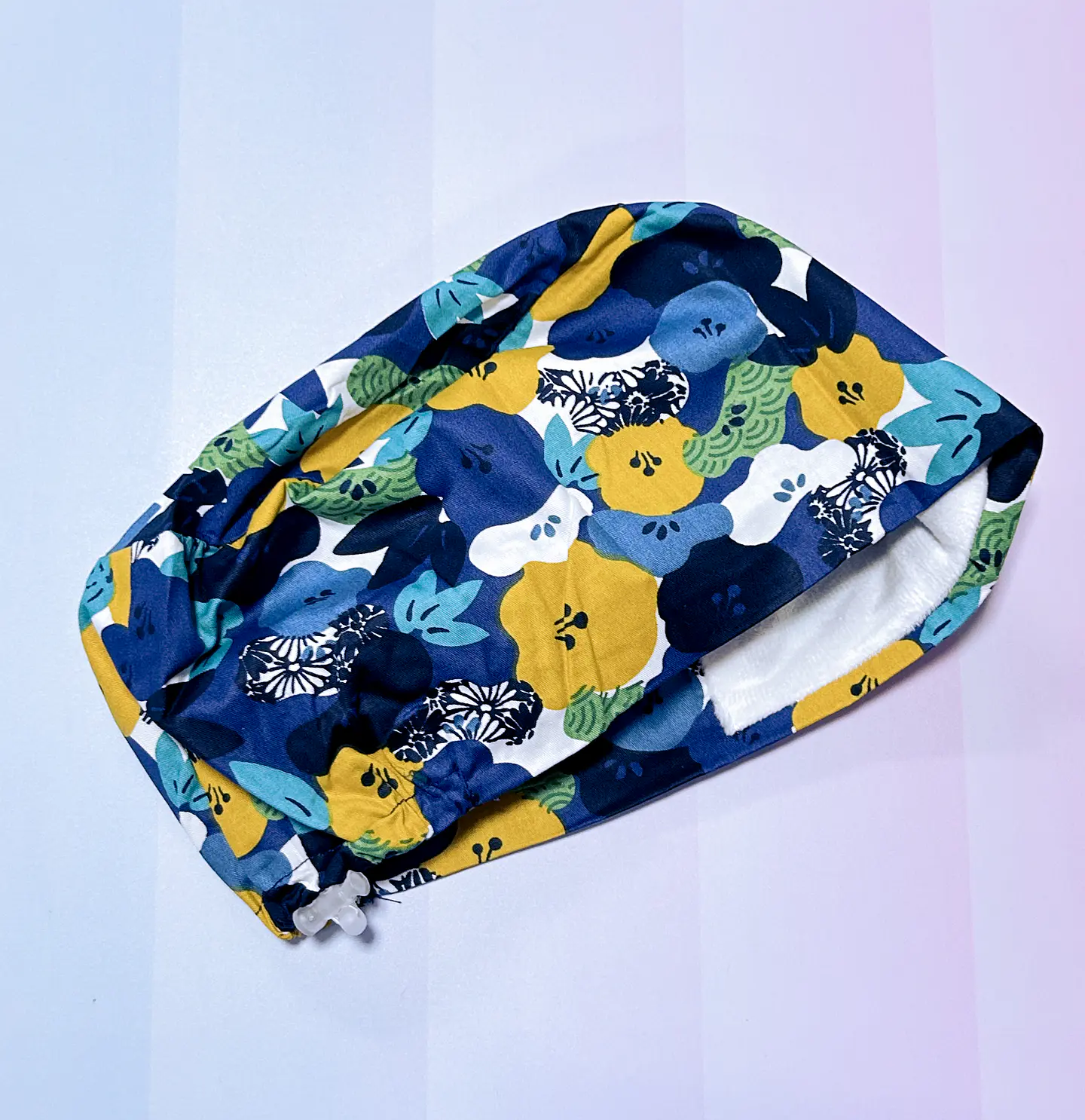Gorro clínico fondo azul c/flores  1