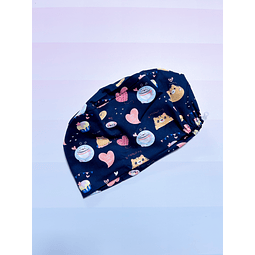 Gorro clinico gatos y corazones fondo azul marino 