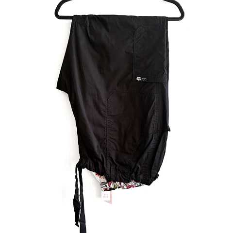 Talla 3XL Pantalon mujer Koi negro NUEVO $10.000