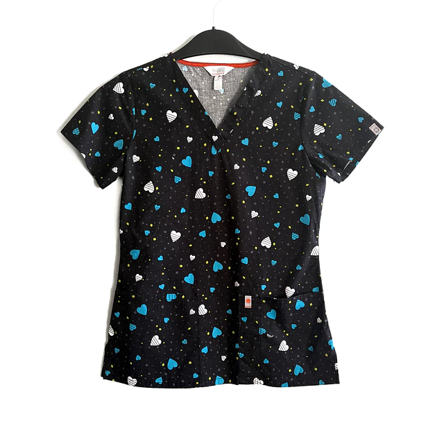Talla XS Scrub mujer fondo negro corazones elasticado $7000
