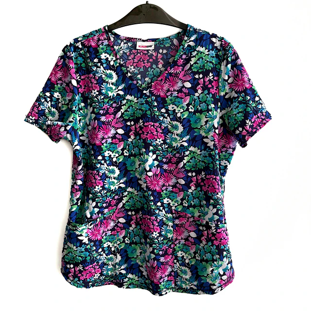 Talla M Scrub mujer flores elasticado $8000