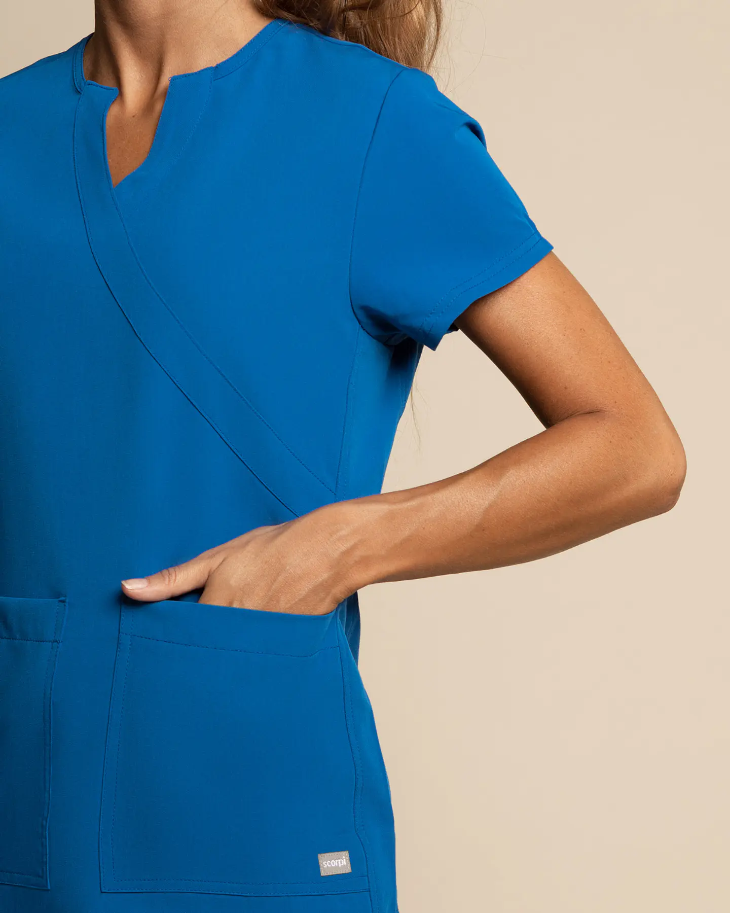 TOP MUJER COMFORT AZUL REY 1