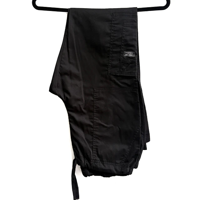 Talla S Pantalon negro Cherokee $7000
