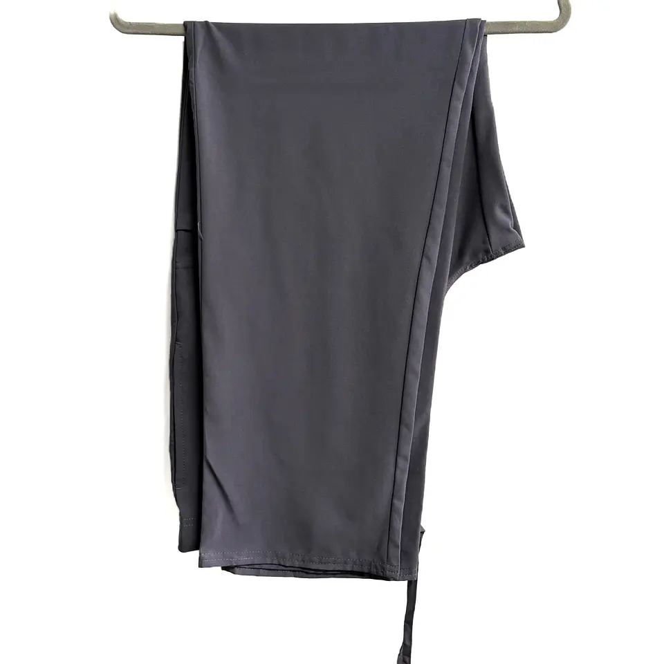 Talla L Pantalón gris elasticado $8000 2