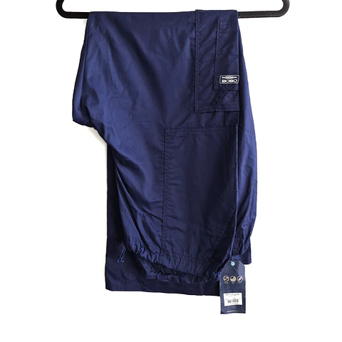 Talla L Pantalón azul marino Cherokee nuevo $10.000