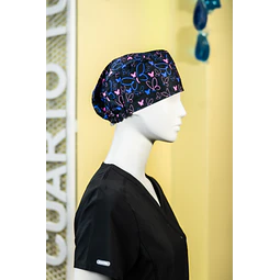 Gorro clínico mariposas fondo negro