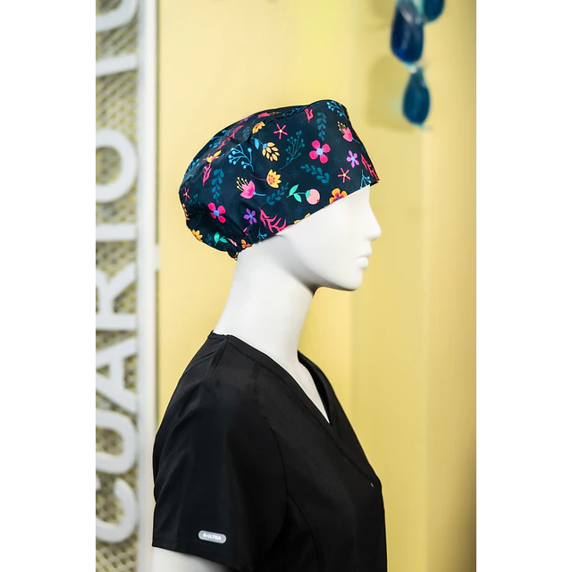 Gorro clínico flores y hojas