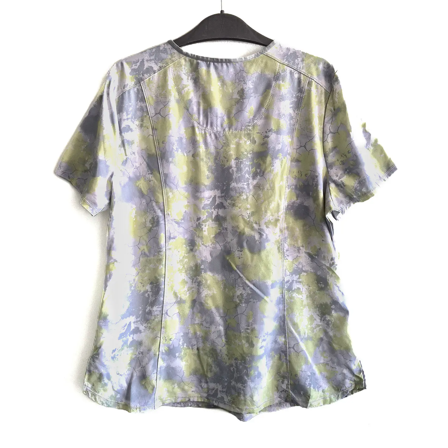 Talla L Scrub mujer infinity diseños verdes y gris $8000 2