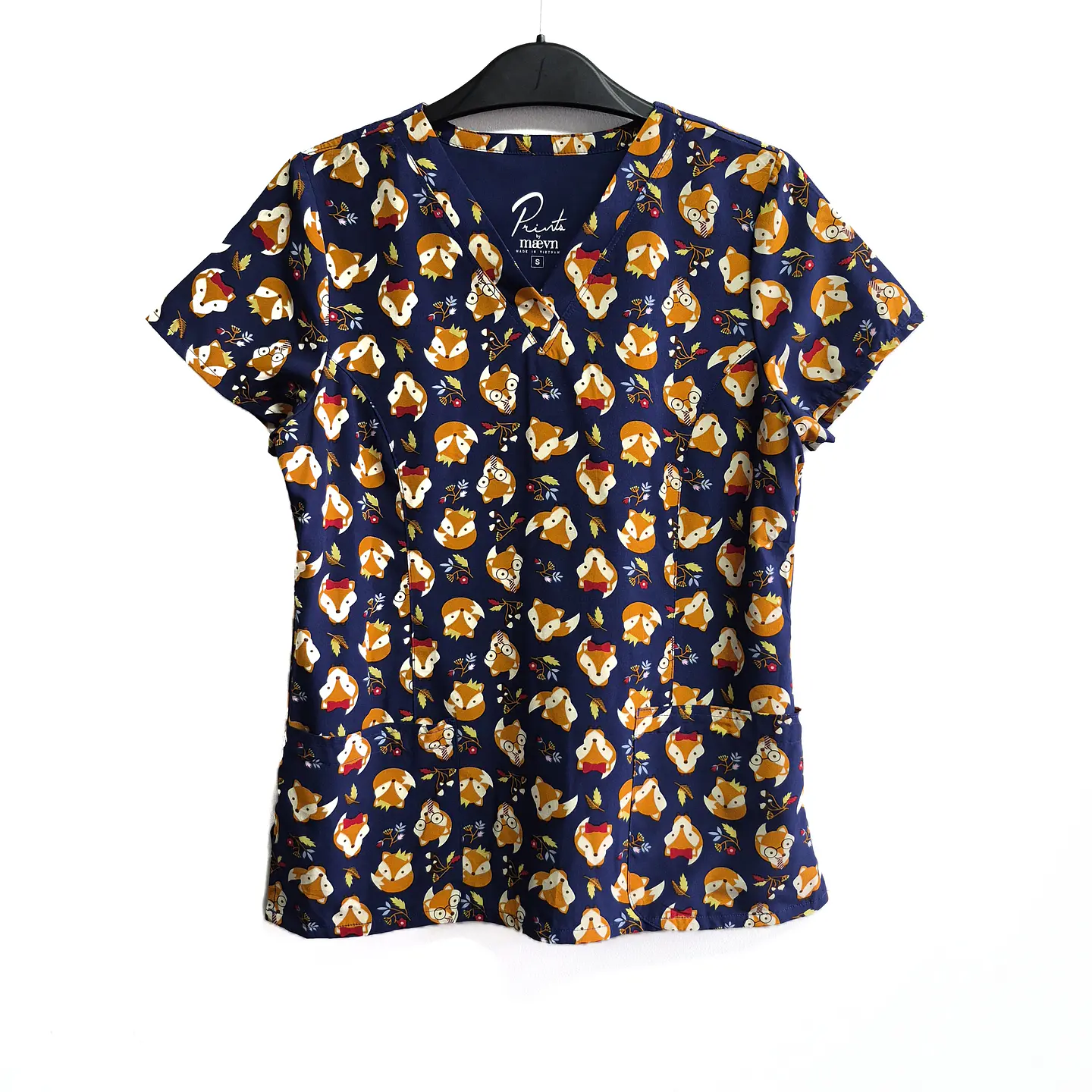 Talla S Scrub mujer fondo azul marino diseño zorritos $8000 1