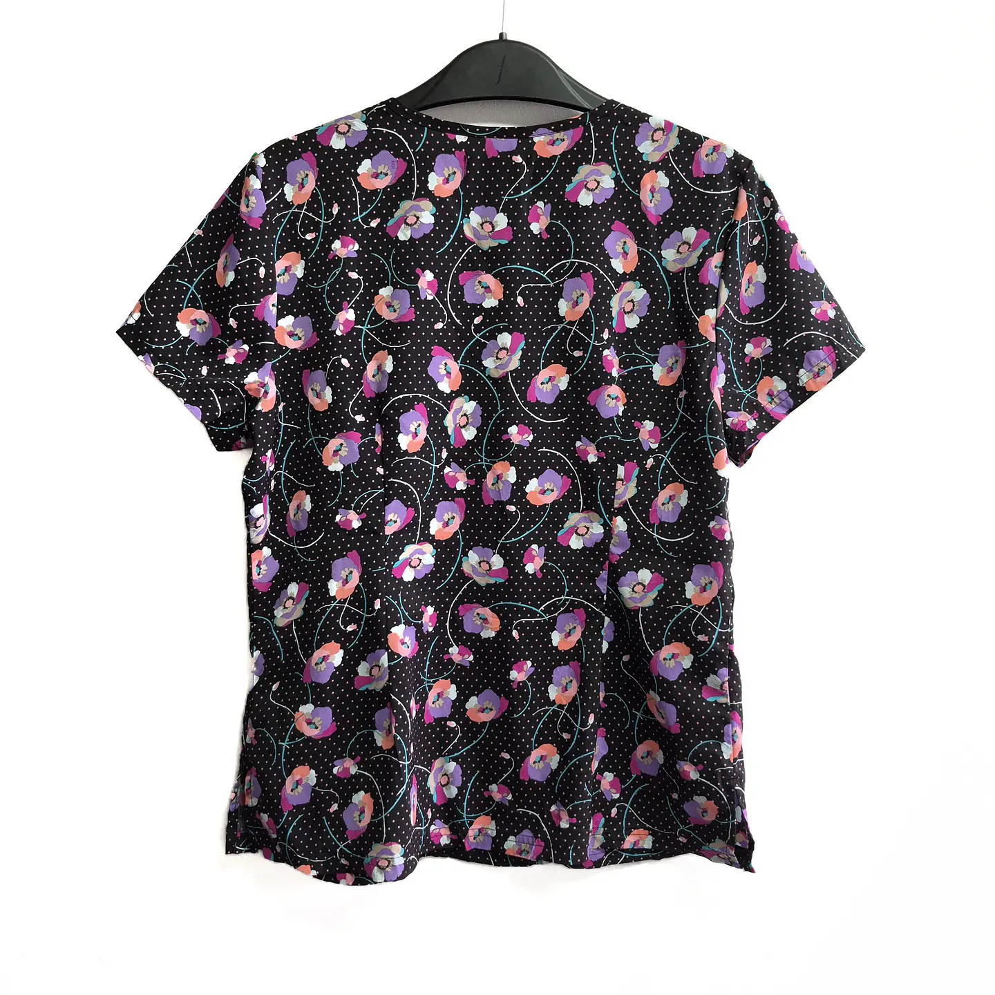 Talla M Scrub mujer Koi diseño flores semielasticado $8000 2