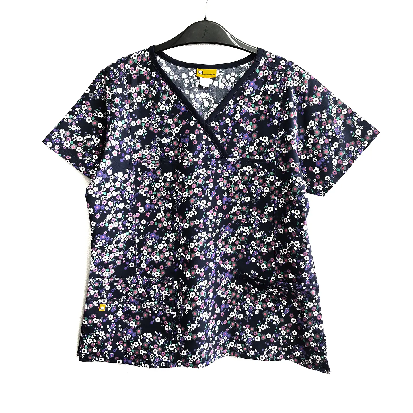 Talla L Scrub mujer flores Wonderwink elasticado $8000 1