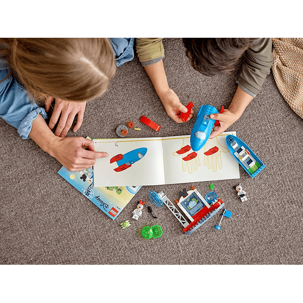 Foguetão Espacial do Mickey Mouse e da Minnie Mouse 3