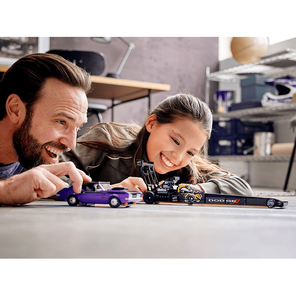 Mopar Dodge SRT Top Fuel Dragster e 1970 Dodge Challenger TA 7