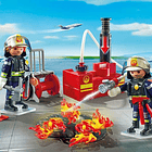 Equipa de Bombeiros com Bomba 3