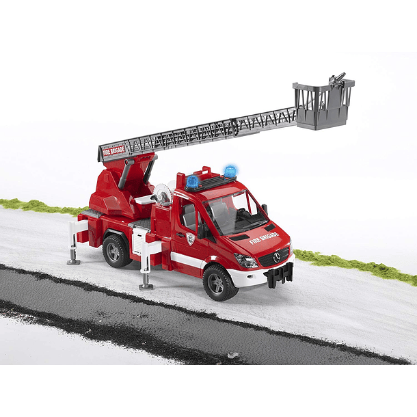 Carro dos Bombeiros MB Sprinter com Escada Magirus 6