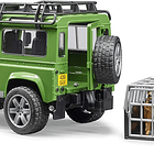 Land Rover Defender com Caçador e Cão 3